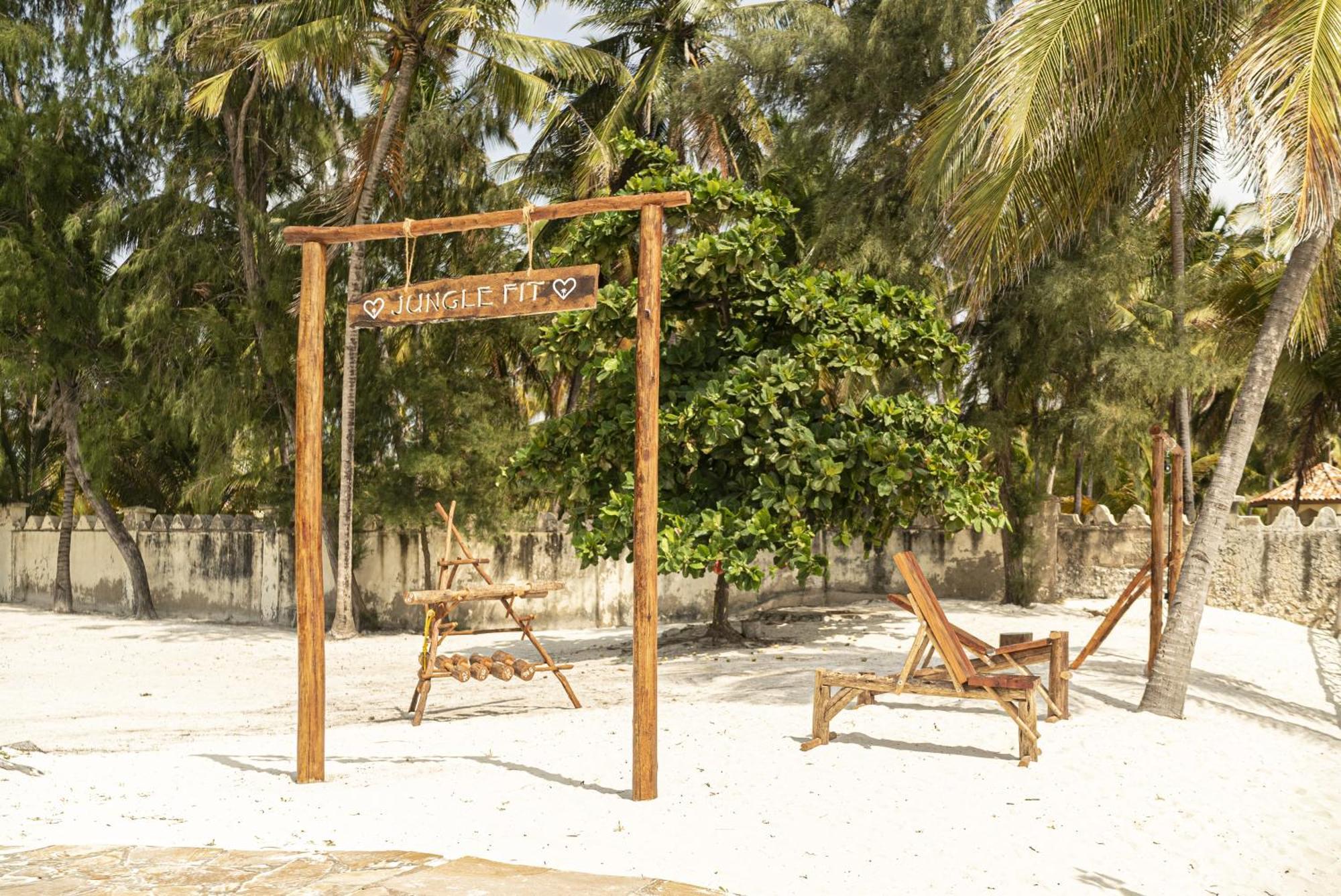 Vrclub Paje Palms Beach Resort Экстерьер фото